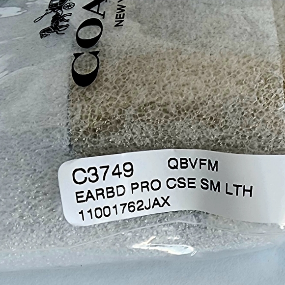 Coach Wireless Earbud Case| Chartreuse - Picture 7 of 7